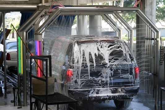 A Guide to How Automatic Car Wash Machines Work